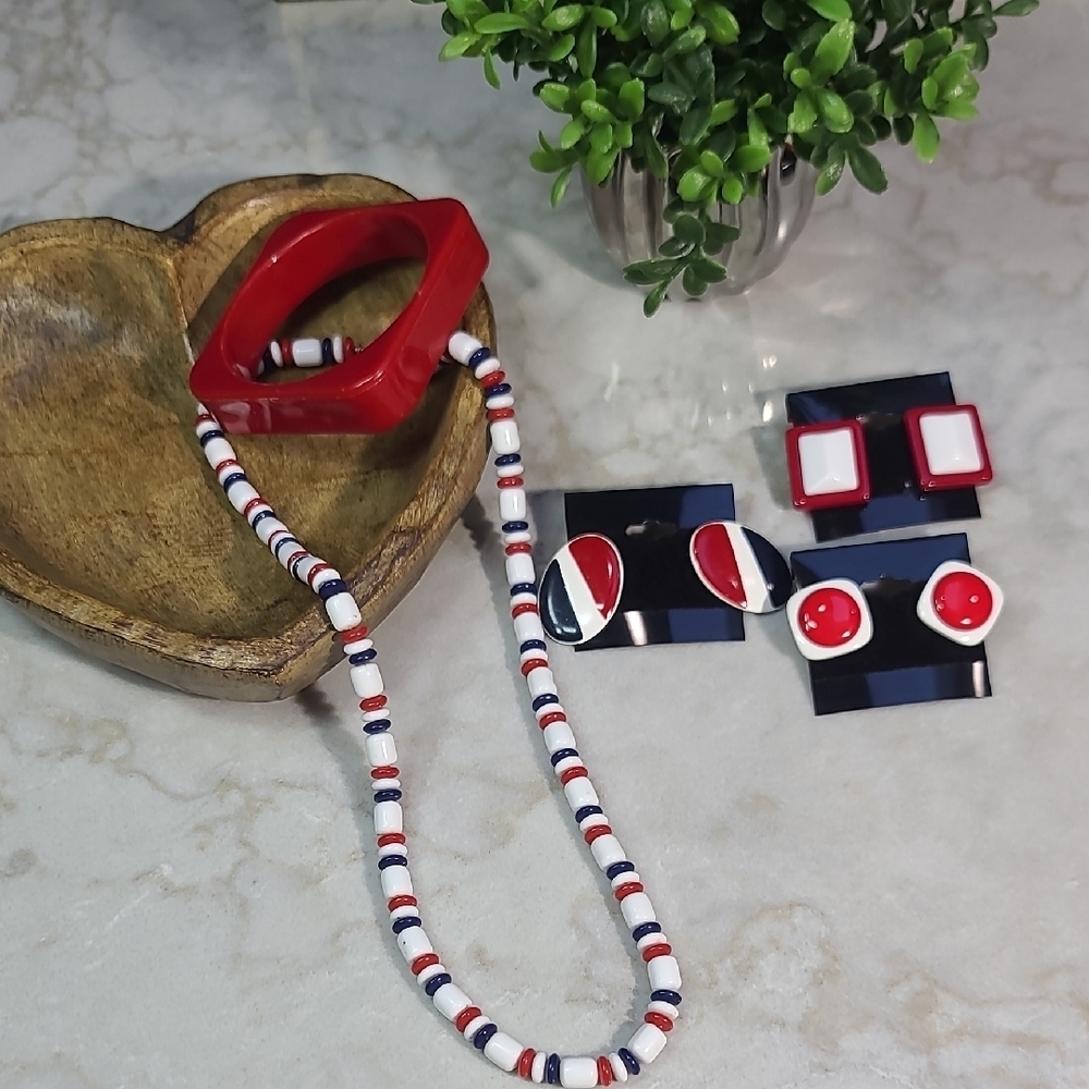 Fun Retro Red, White, and Blue Beaded Necklace Set
